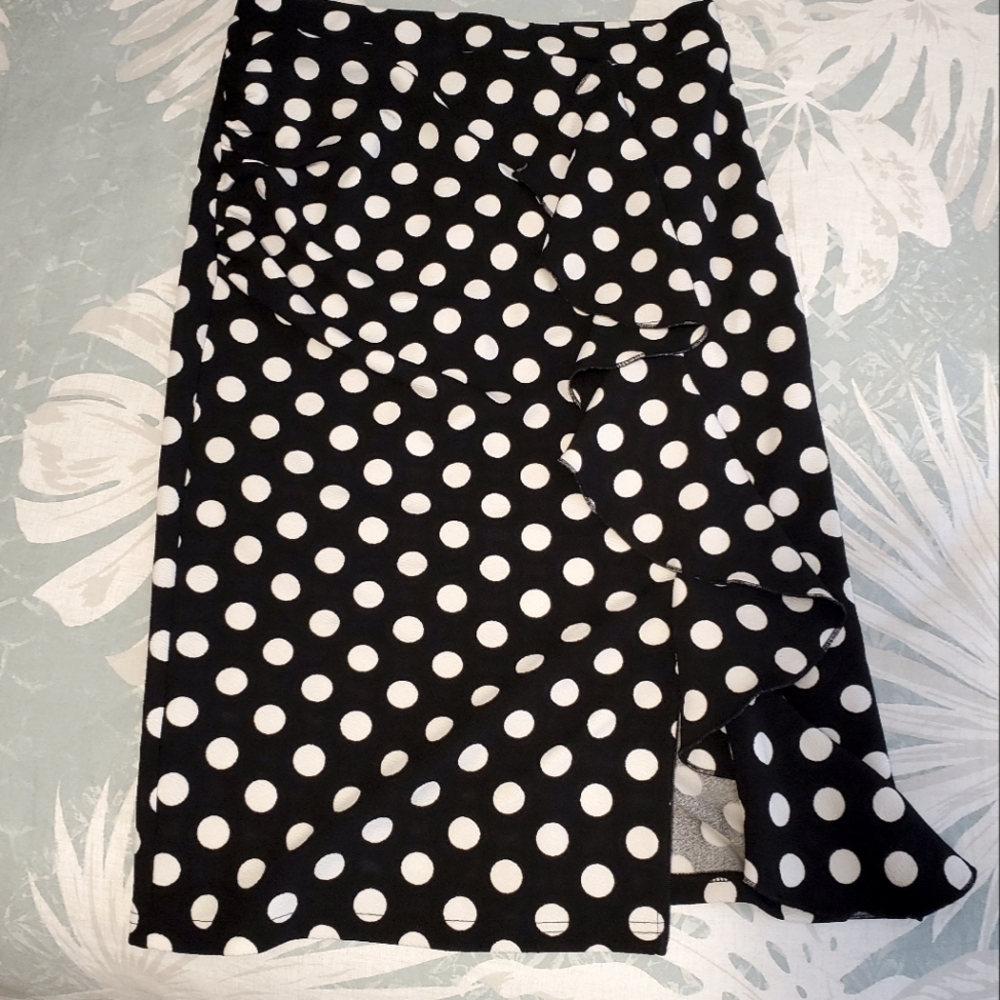 Black & white polka skirt